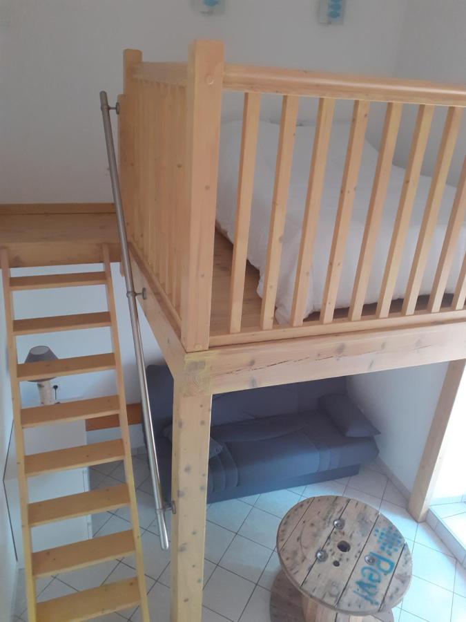 Appartement Rez De Chaussee Avec Terrasse Et Jardin Tence Kültér fotó