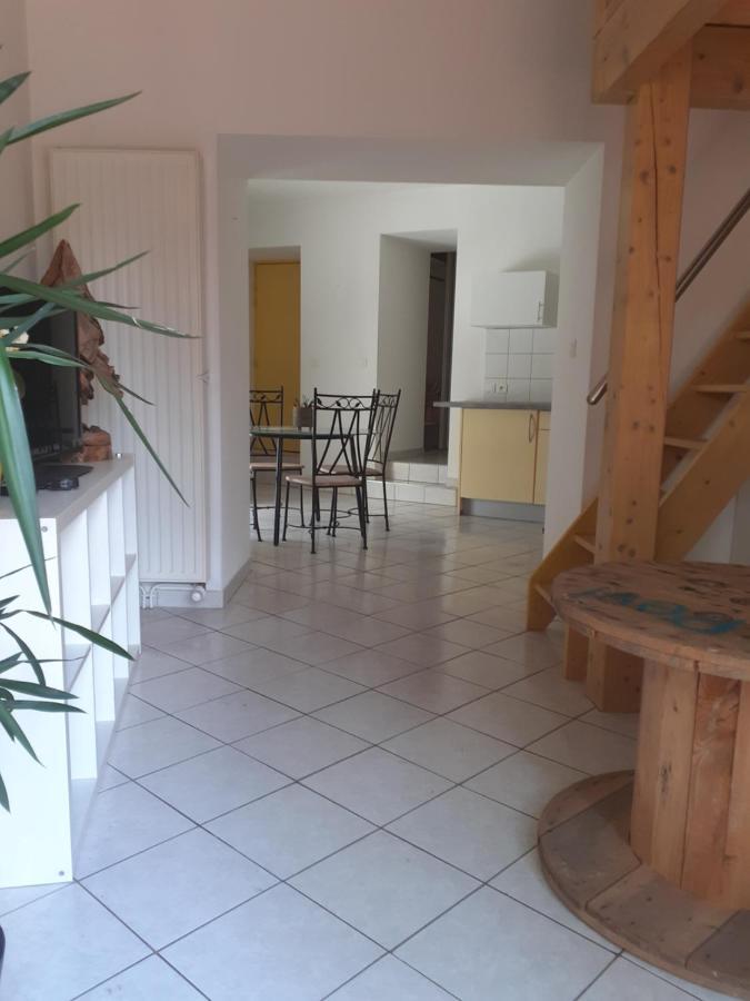 Appartement Rez De Chaussee Avec Terrasse Et Jardin Tence Kültér fotó